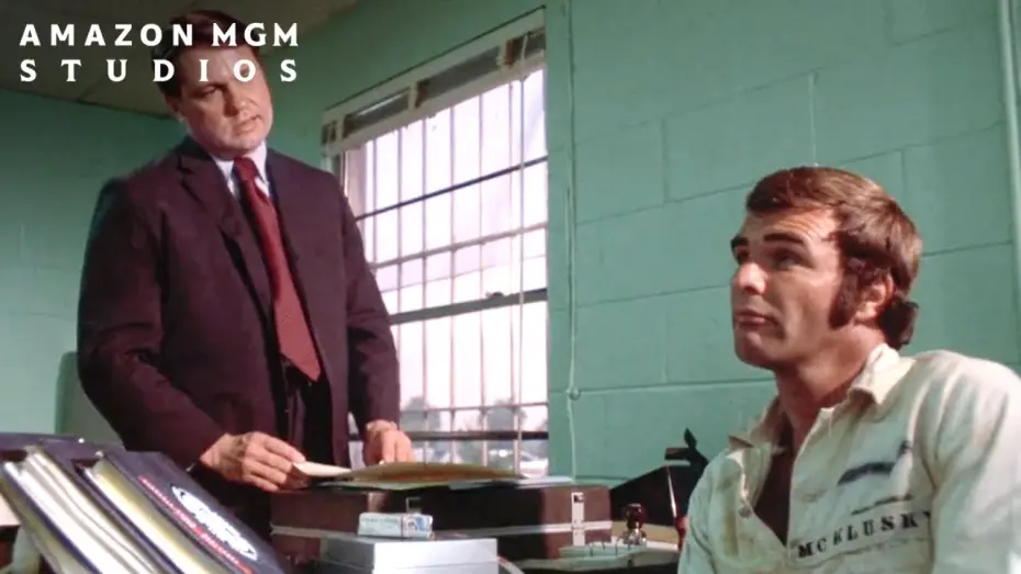 Watch film White Lightning | Gator Strikes A Deal