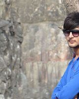 Divyesh 