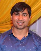 Vineet 
