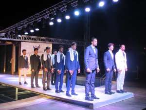 Models who wanted to enter into Bollywood Industry.