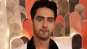 Guaranteed work in upcoming tv serial & tv commercial add shoot