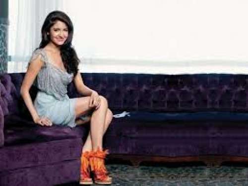 FOR BOLLYWOOD HINDI FILM,,, NEED BOYS girl and kinds age no  limit ,,,, FOR LEAD AND SUPORTING ROLE,,,,cont miss khushi kapoor - [look in contacts]   (casting director) and (acting course teacher )  LIFE OK, COLORS AND SONY TV zee tv, star plus,