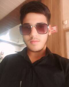Peeyush Sharma Happiness