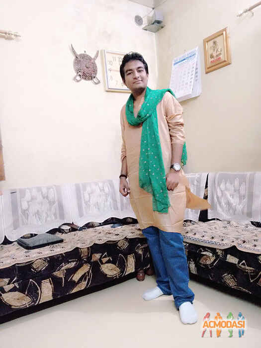 Ravi Vinodkumar Parmar photo №51489. Uploaded 24 March 2016