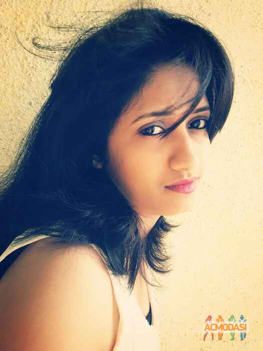 Shreya Rinkesh Saraiya photo №91096. Uploaded 09 January 2017