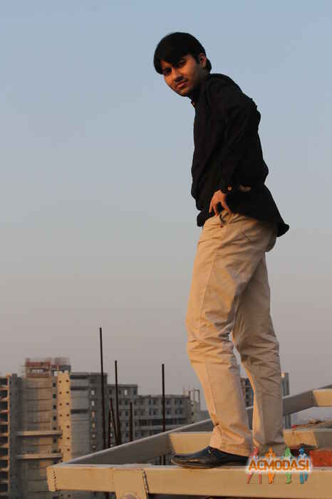 Saket  Pandey photo №25865. Uploaded 25 October 2015