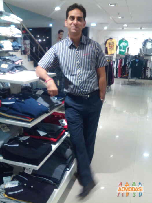 Sunil   photo №25940. Uploaded 26 October 2015