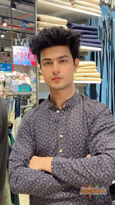 Arif  Rennell photo №127303. Uploaded 03 April 2026