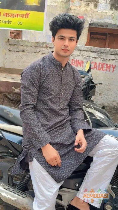 Arif  Rennell photo №127301. Uploaded 03 April 2026