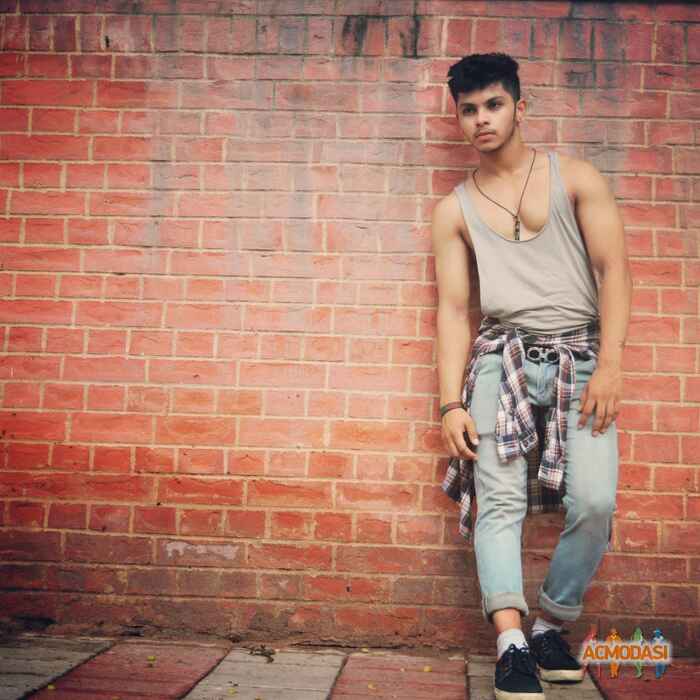 Rohit goswami Rohit Goswami photo №105286. Uploaded 28 May 2017