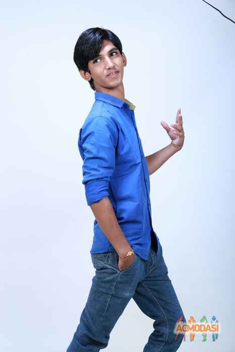 Naresh  Prajapati photo №25528. Uploaded 23 October 2015