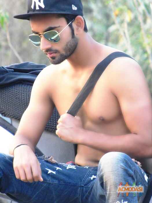 AditYa VickY GupTa AvG photo №77997. Uploaded 01 October 2016