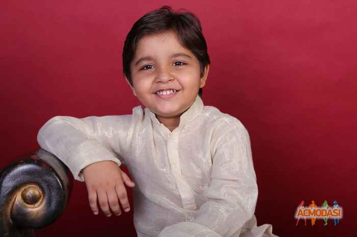 Kanishk  Varma photo №23864. Uploaded 09 October 2015