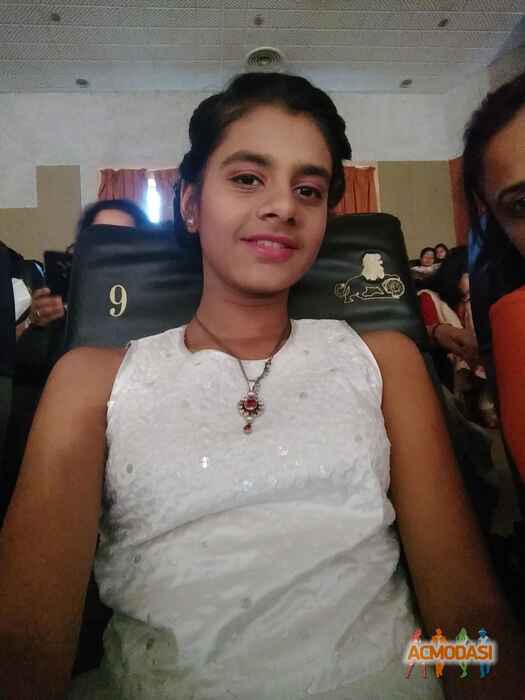 Prarthana Nilesh Gandhi photo №91792. Uploaded 15 January 2017