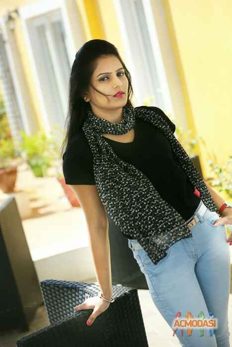 Monika  sharma photo №100719. Uploaded 12 April 2017