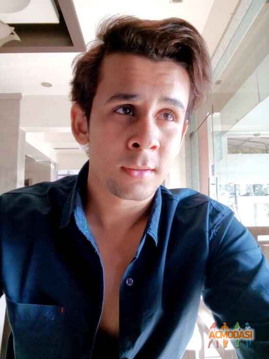 Yuvraj Gopal Vashishtha photo №107588. Uploaded 07 July 2017