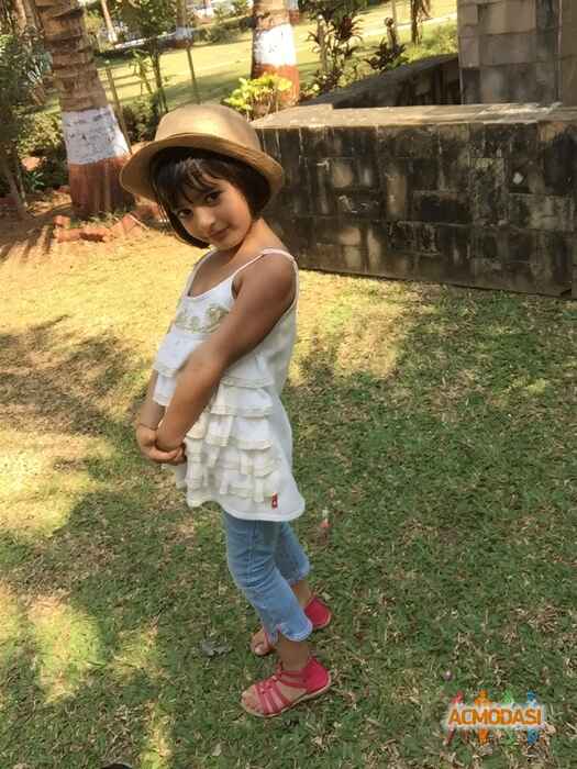 sarita   photo №101529. Uploaded 20 April 2017