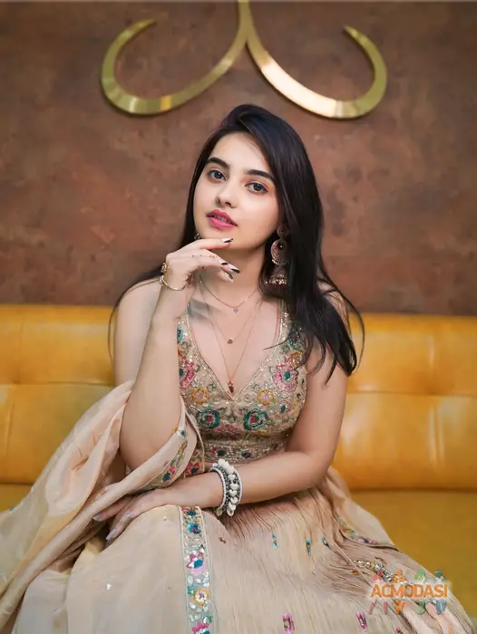 Pooja  Bhatt photo №126153. Uploaded 25 November 2025