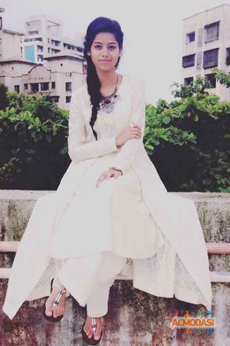 Yasmin  Khan photo №75900. Uploaded 14 September 2016