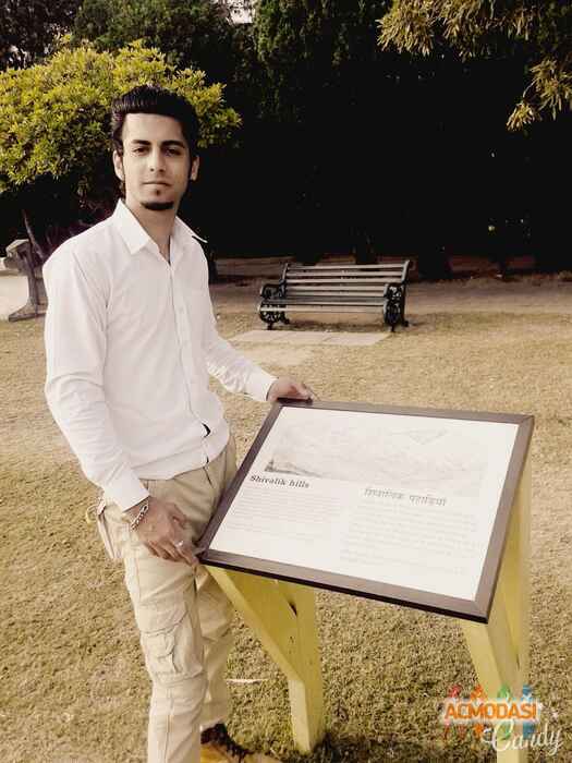 Basit  Hayat photo №28081. Uploaded 09 November 2015
