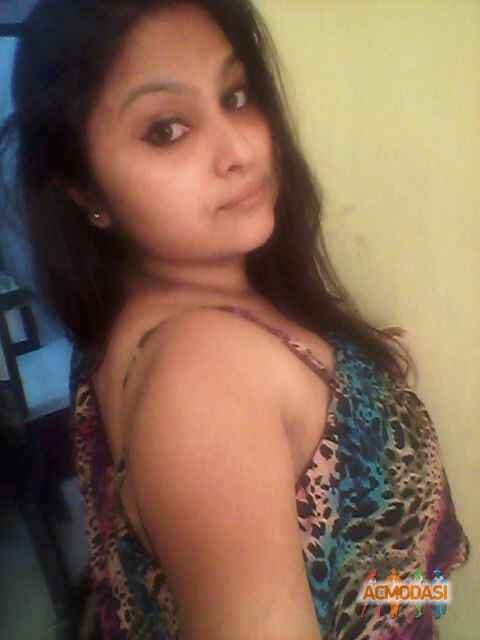 Richa Shukla  Shukla photo №57461. Uploaded 05 May 2016