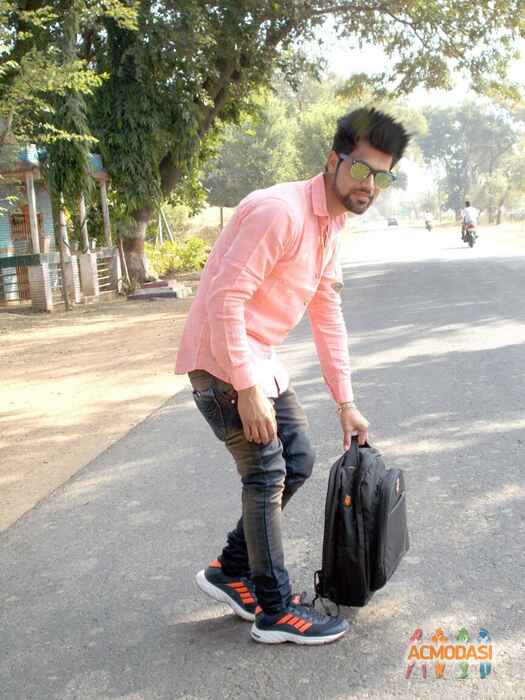 Rishabh  Thakur photo №99252. Uploaded 29 March 2017
