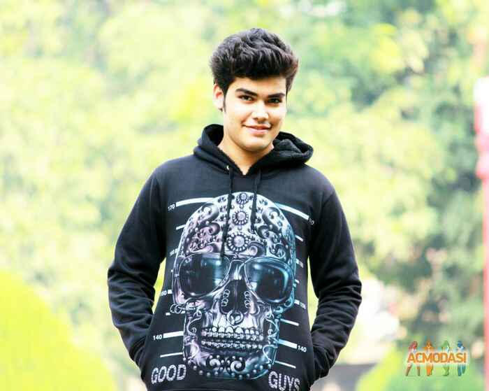 Anuj  Shingari photo №39276. Uploaded 09 January 2016