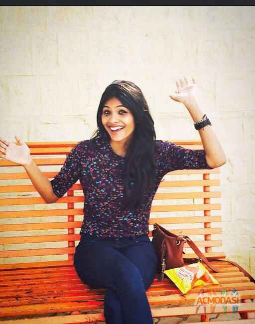 Divya  Jennifer photo №53900. Uploaded 11 April 2016