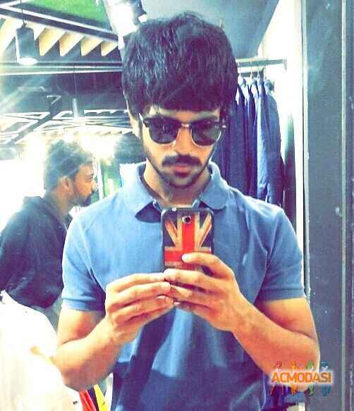 Aditya Rajkumar Agrawal photo №79400. Uploaded 11 October 2016