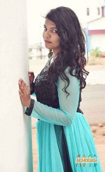 Sayli Gajanan Verekar photo №87943. Uploaded 17 December 2016