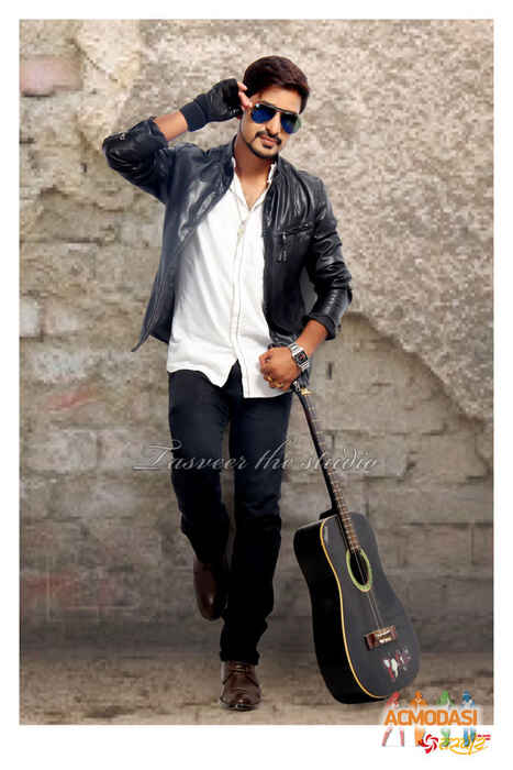 Piyush   photo №29812. Uploaded 19 November 2015