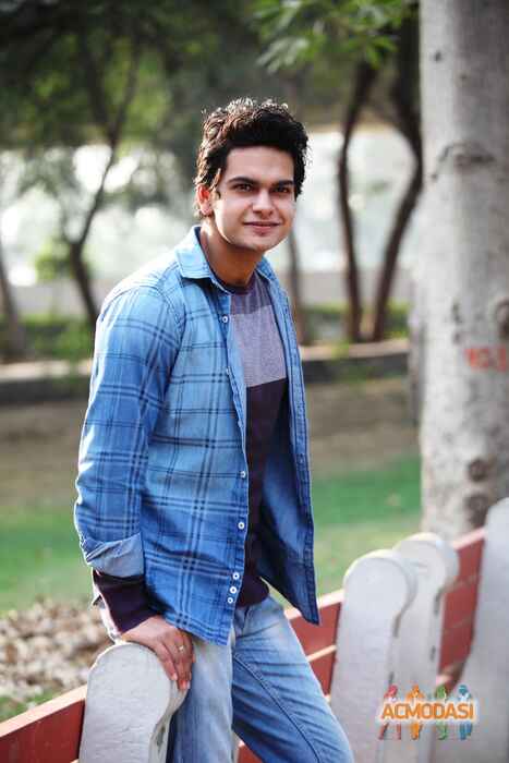 achintay  sharma photo №100341. Uploaded 08 April 2017