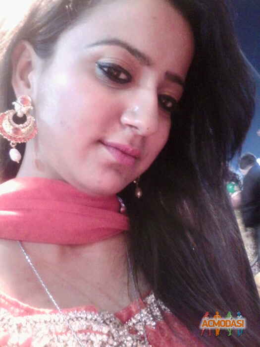 Shikha  Singh photo №24438. Uploaded 12 October 2015