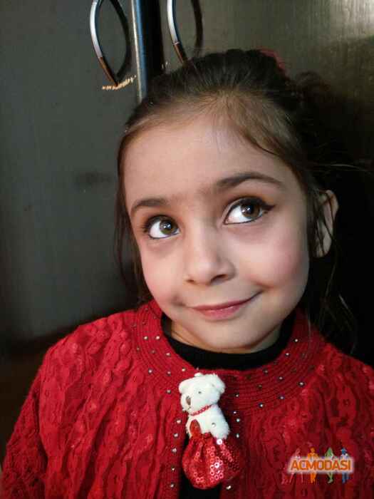 Zinia  Suri photo №43746. Uploaded 30 January 2016