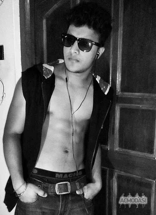 Yash  Agrahari photo №46301. Uploaded 16 February 2016