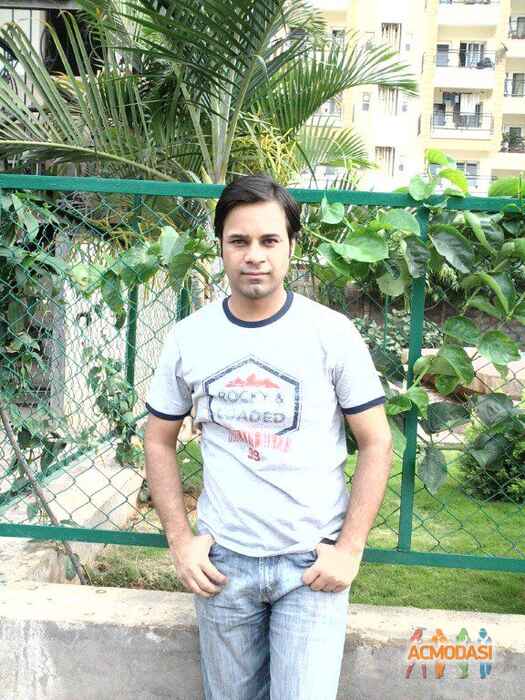 Sumit   photo №25856. Uploaded 25 October 2015