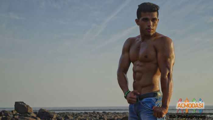 Elhaam Hanif Shaikh photo №53037. Uploaded 05 April 2016