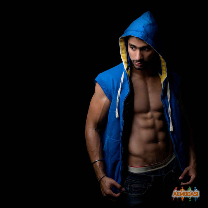 Manav  Bansal photo №19265. Uploaded 08 September 2015