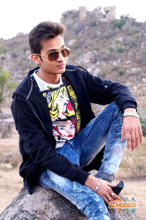 Yash  Agarwal photo №47321. Uploaded 21 February 2016