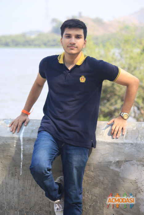 Shivam  Tiwari photo №104118. Uploaded 15 May 2017