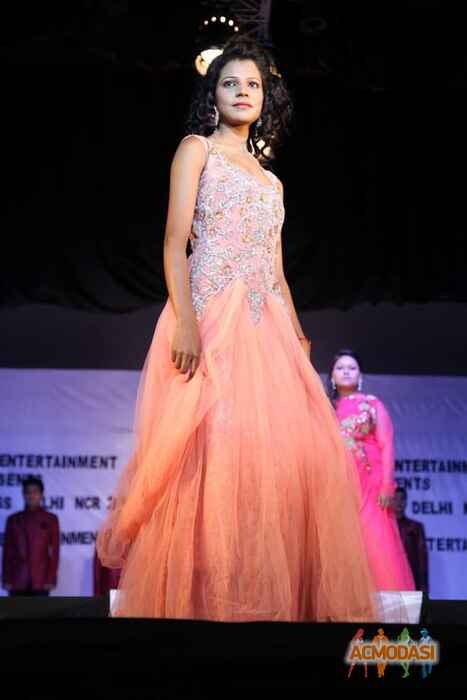 Sonali  Chopra photo №52459. Uploaded 01 April 2016