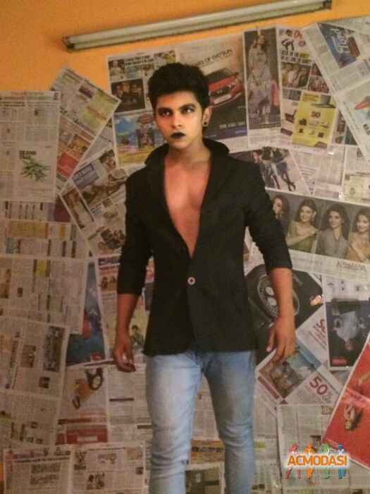 Rohit goswami Rohit Goswami photo №105288. Uploaded 28 May 2017