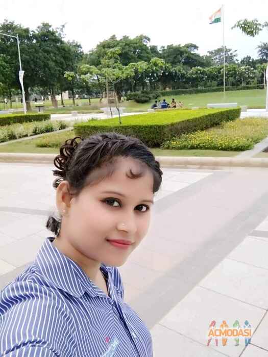 Poonam   photo №123102. Uploaded 06 September 2020