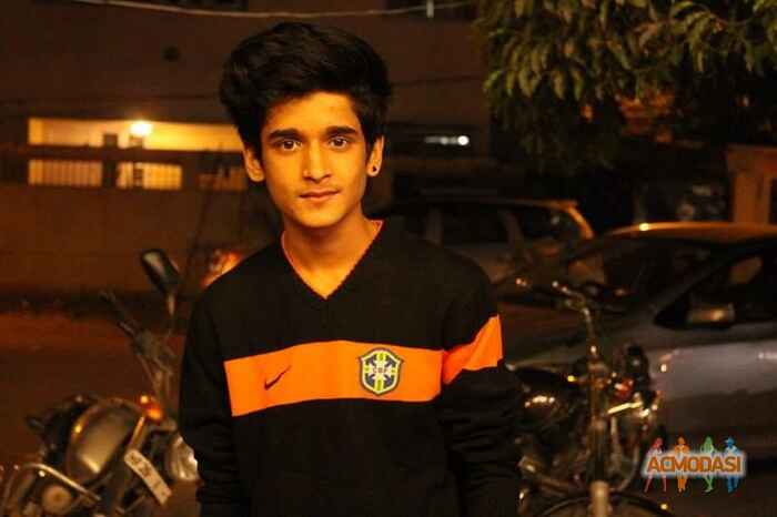 Aaryan Raghaw sah photo №51359. Uploaded 22 March 2016