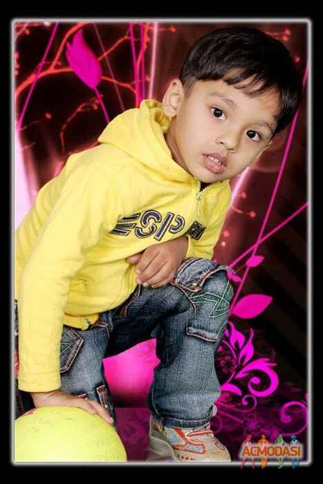 Atishay Mishra Mishra photo №59269. Uploaded 19 May 2016