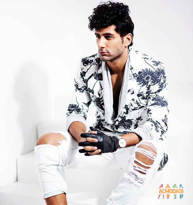 kunal aryan vaid photo №64134. Uploaded 21 June 2016