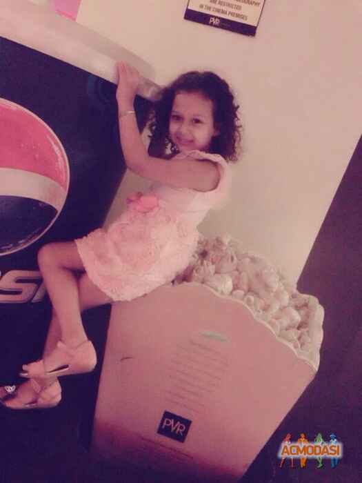 Jasnoor  kaur photo №37498. Uploaded 02 January 2016