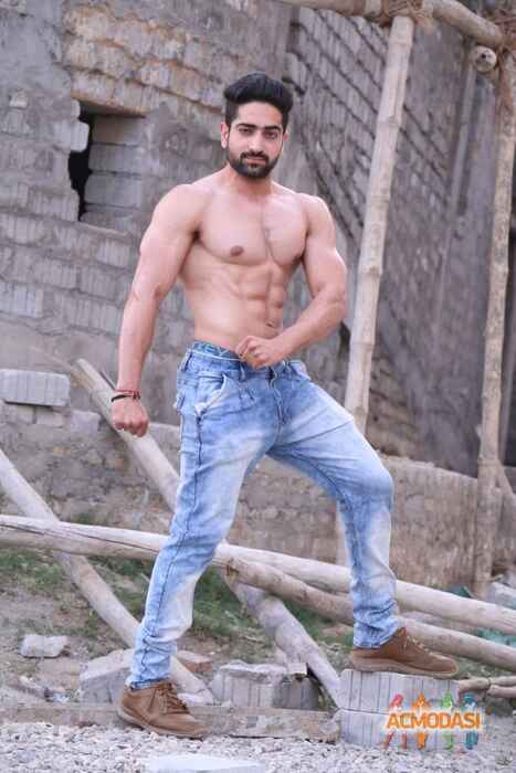 paras  batra photo №58268. Uploaded 12 May 2016