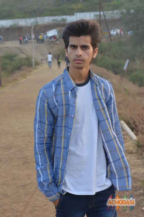 arun kumar yadav photo №89287. Uploaded 27 December 2016