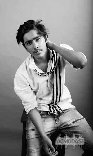 Yash  Dhillon photo №66423. Uploaded 13 July 2016